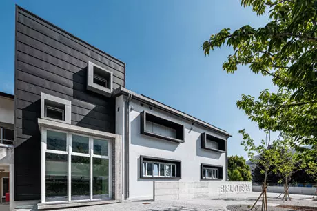 The Skin - Storie di metalli: Titan Zinc aggraffato